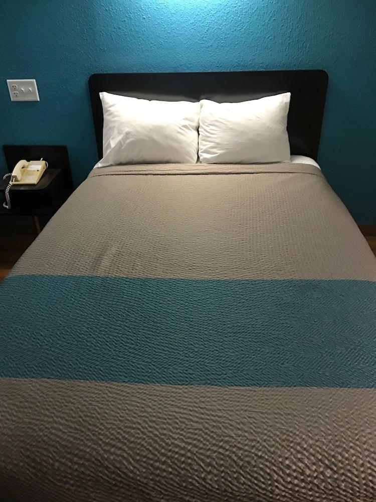 Motel 6-Raleigh, Nc - North エクステリア 写真