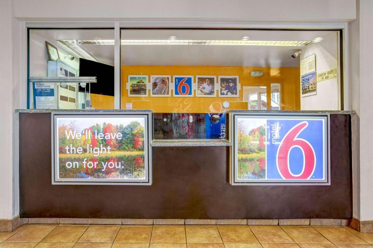 Motel 6-Raleigh, Nc - North エクステリア 写真