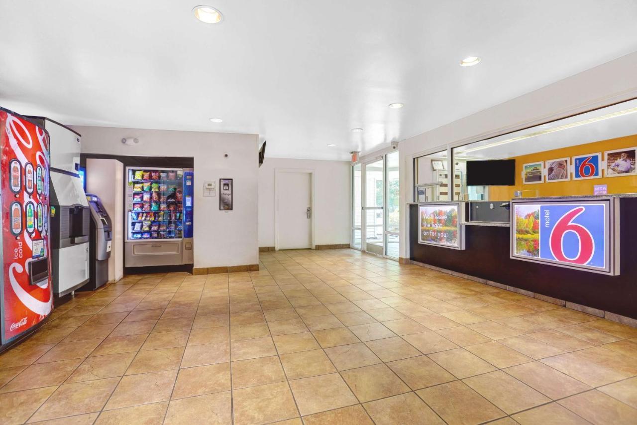 Motel 6-Raleigh, Nc - North エクステリア 写真