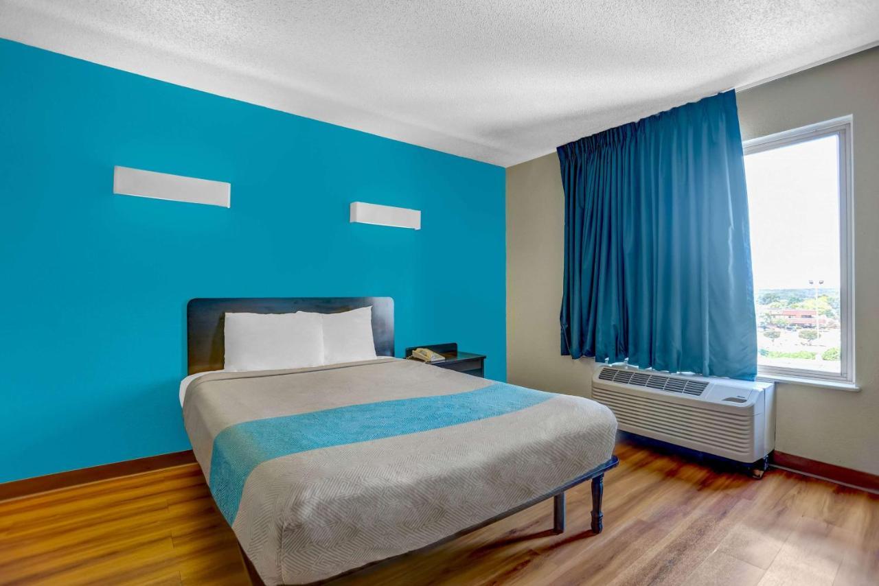 Motel 6-Raleigh, Nc - North エクステリア 写真
