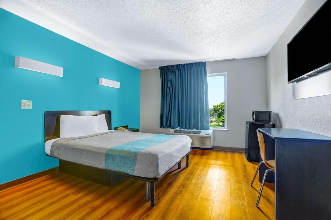 Motel 6-Raleigh, Nc - North エクステリア 写真