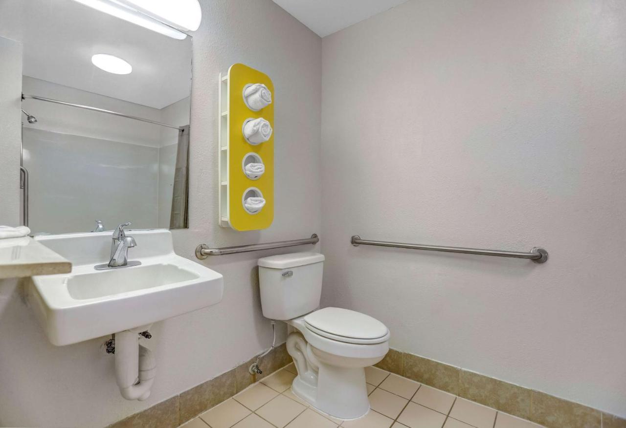 Motel 6-Raleigh, Nc - North エクステリア 写真