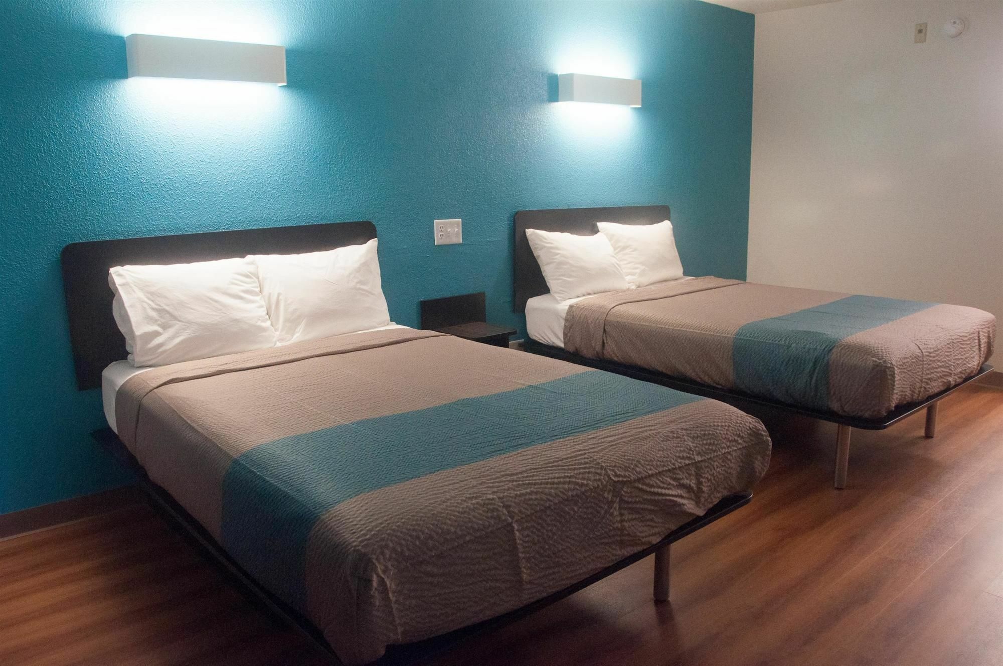 Motel 6-Raleigh, Nc - North エクステリア 写真