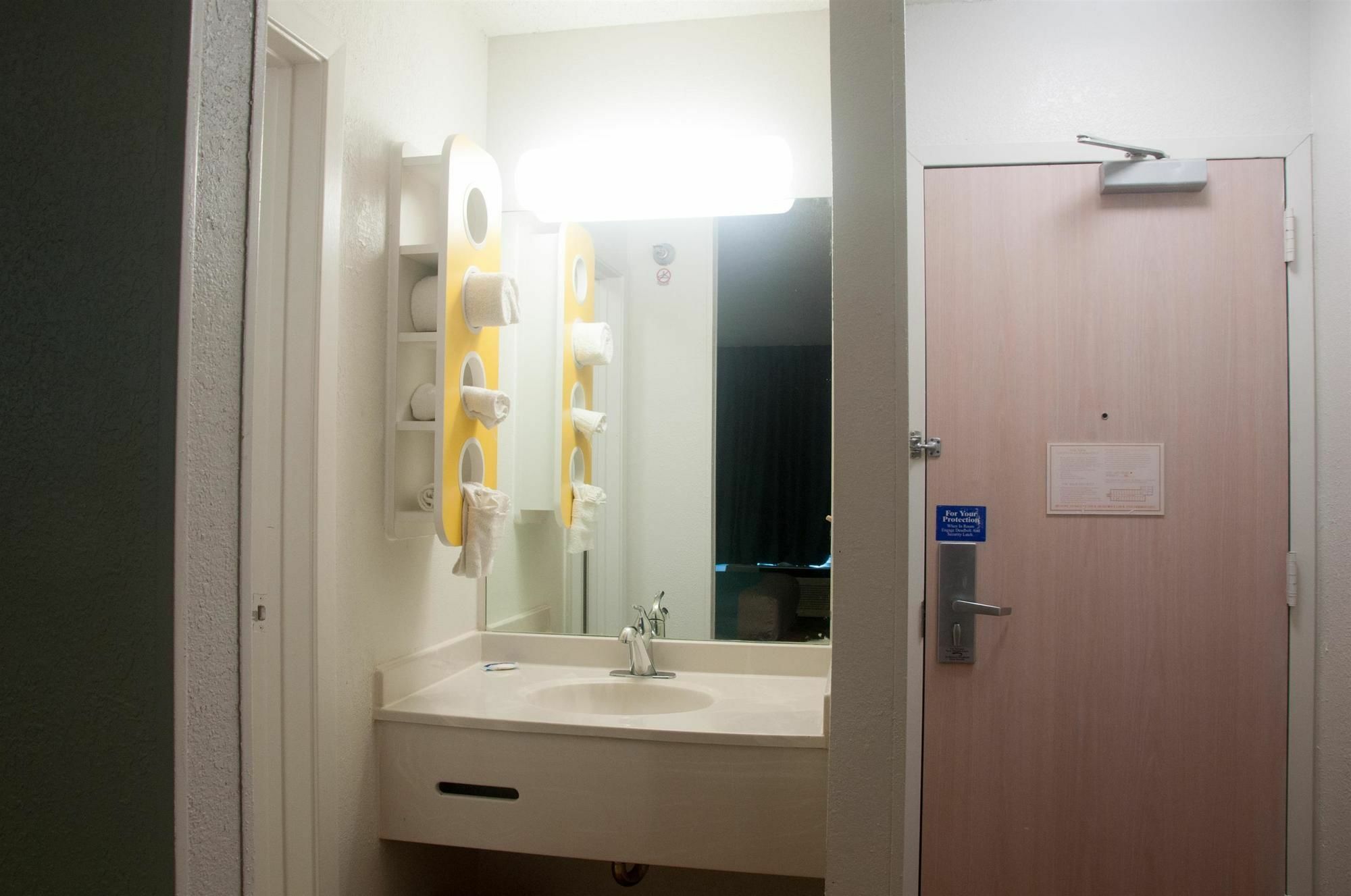 Motel 6-Raleigh, Nc - North エクステリア 写真